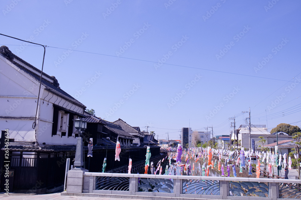 Naklejka premium 栃木市 蔵の街とちぎ 巴波川と街並み