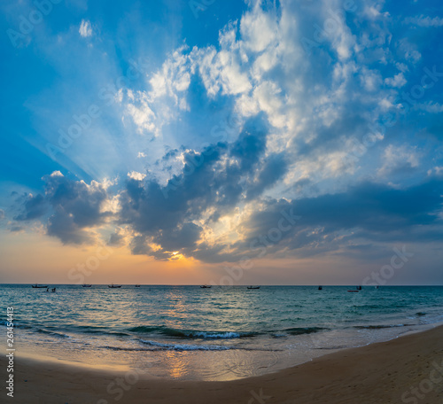 Sunset at the beach in Lefkas © Netfalls