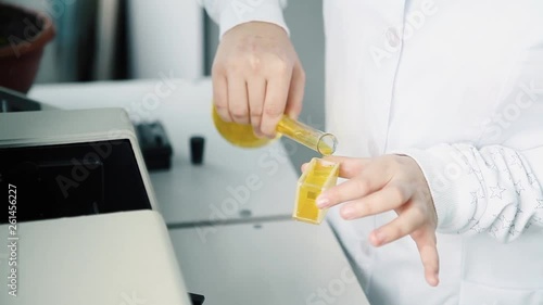 laboratory assistant