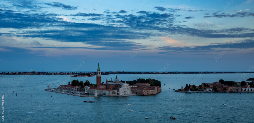 Naklejka premium Aerial view of Venice City at sunset time