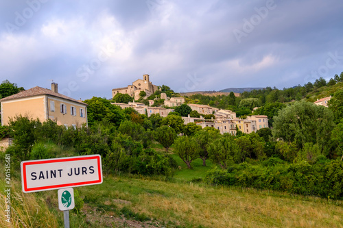 Obraz na płótnie Vue panoramique sur le village de Saint Jurs, Provence, France. w salonie