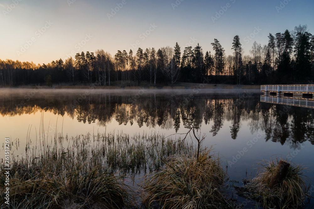 Fototapeta premium Zalew Czapielówka w Czarnej Białostockiej