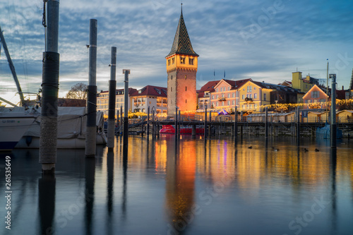 Photography D, Bayern, Bodensee, Lindau, Hafenweihnacht, Weihnachtsmarkt, Blick in den Linda