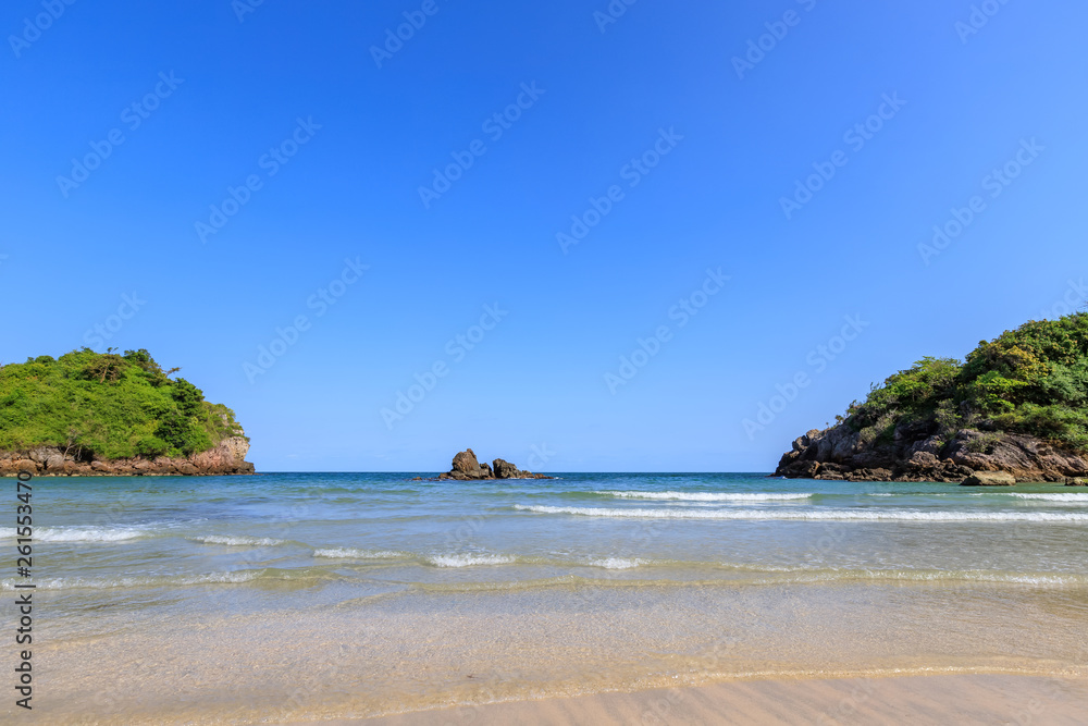 Fototapeta premium Clear turquoise blue sea at Bo Thong Lang Bay, Bang Saphan district, Prachuap Khiri Khan, Thailand