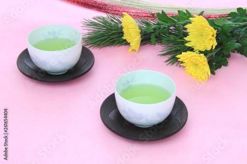 菊の花とお茶