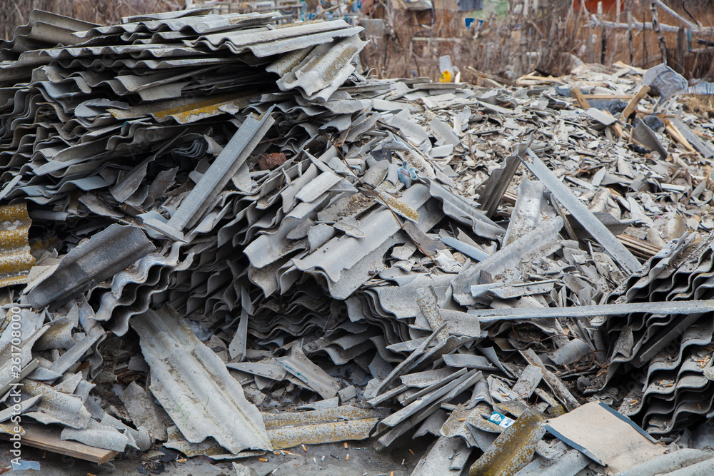 Obraz premium construction waste. dismantled roof of the building
