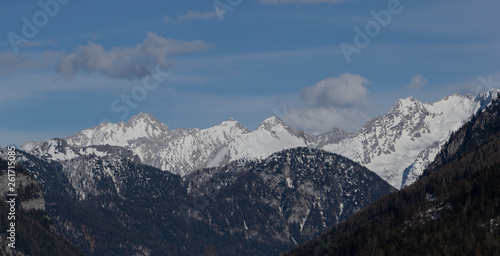 Fototapeta Naklejka Na Ścianę i Meble -  Mountain range in the Alps