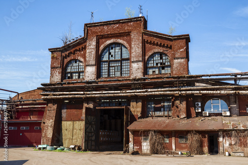 Obraz na płótnie Old industrial building in red brick w salonie