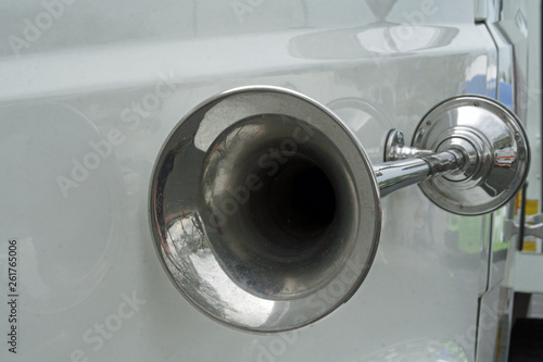 Semi Truck Chrome Air Horn