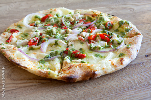 Chicken Pesto Pizza with Ro...