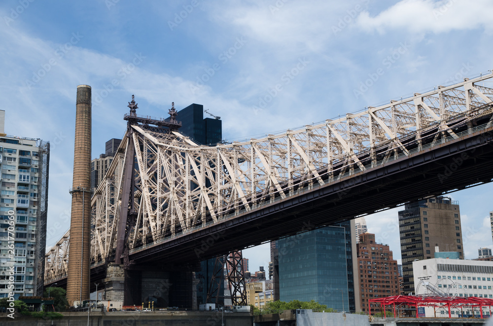 Obraz premium View of the Ed Koch Queensboro Bridge from Manhattan to Queens, New York City, USA