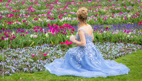 Wallpaper Mural Blaues Kleid Torontodigital.ca