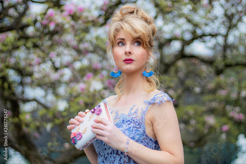 Wallpaper Mural Blaues Kleid Torontodigital.ca