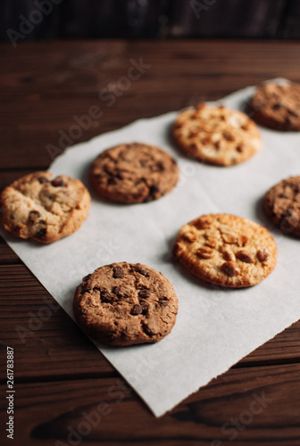 Chocolat chip cookies on baking paper