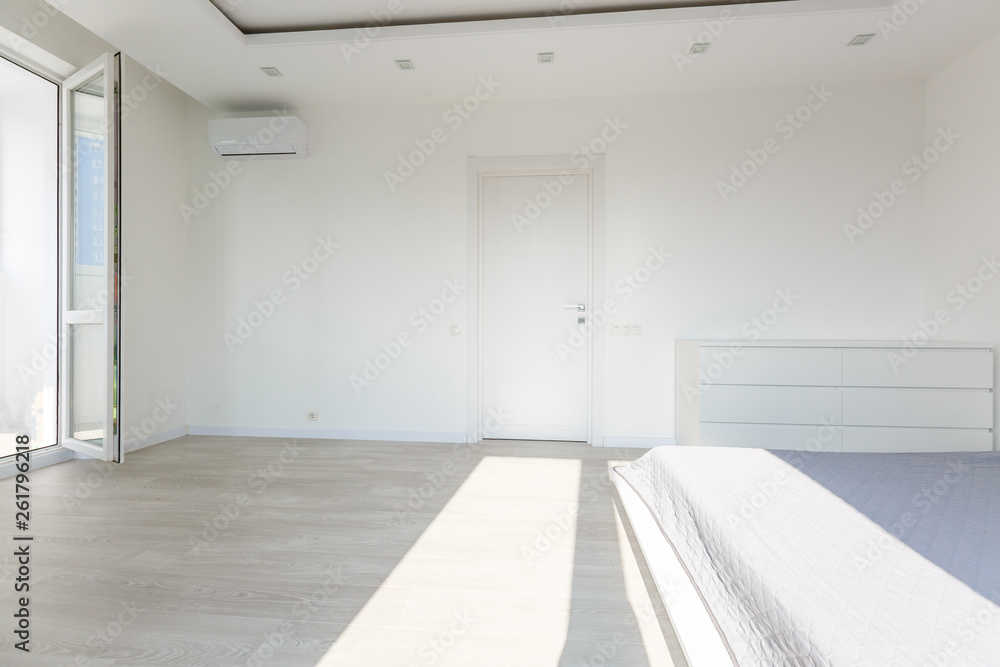 Obraz premium door in the room