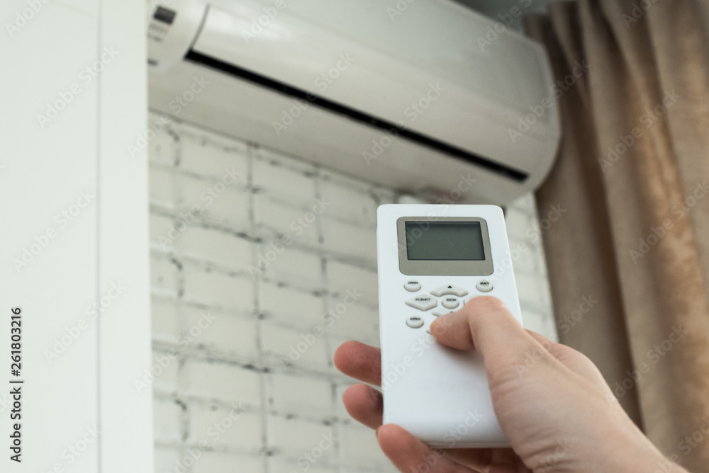 air conditioning, temperature control with remote control, cooling.