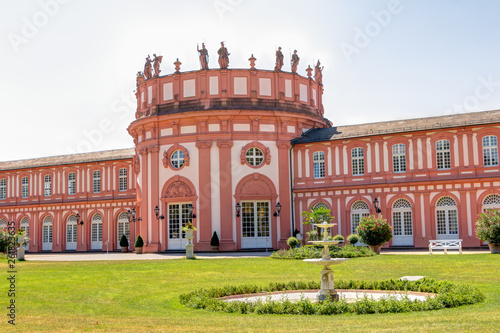 Wallpaper Mural Schloss Biebrich in Wiesbaden an einem Sommertag Torontodigital.ca
