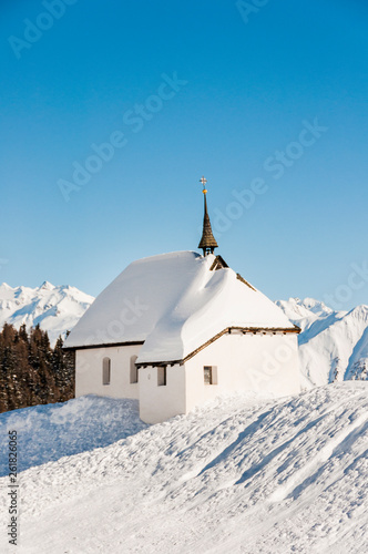 Bettmeralp, Kapelle, Bergkapelle, Walliser Dorf, Bergdorf, Winter, Wintersport, Alpen, Walliser Berge, Schweiz © bill_17