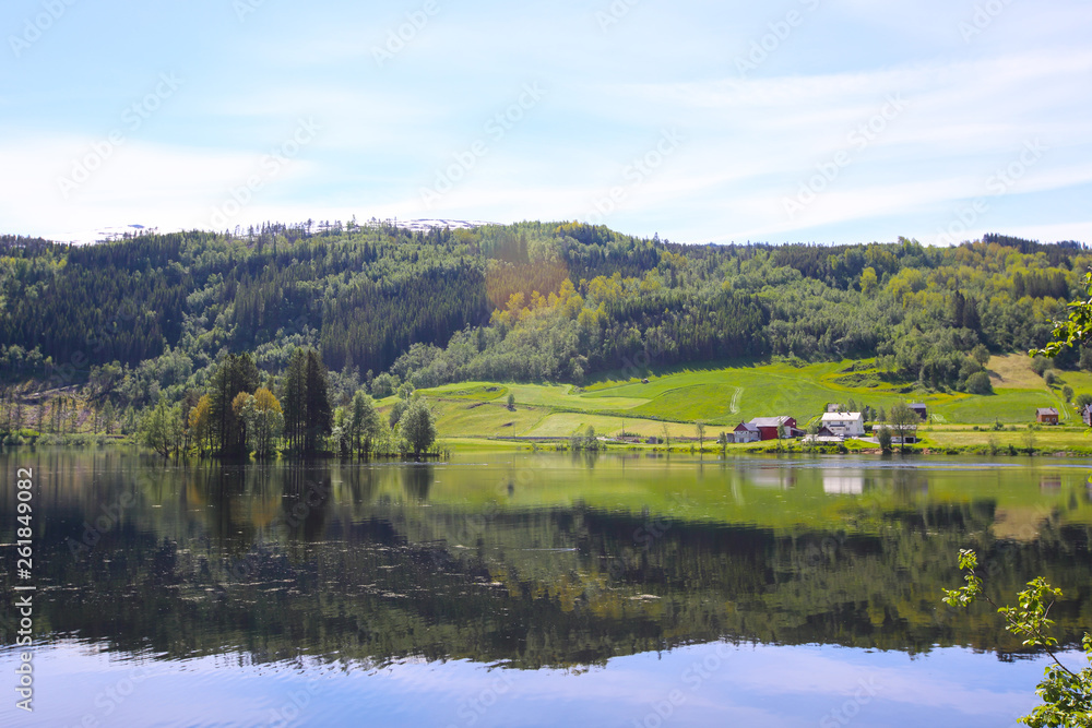 Obraz premium Lake landscape in Norway