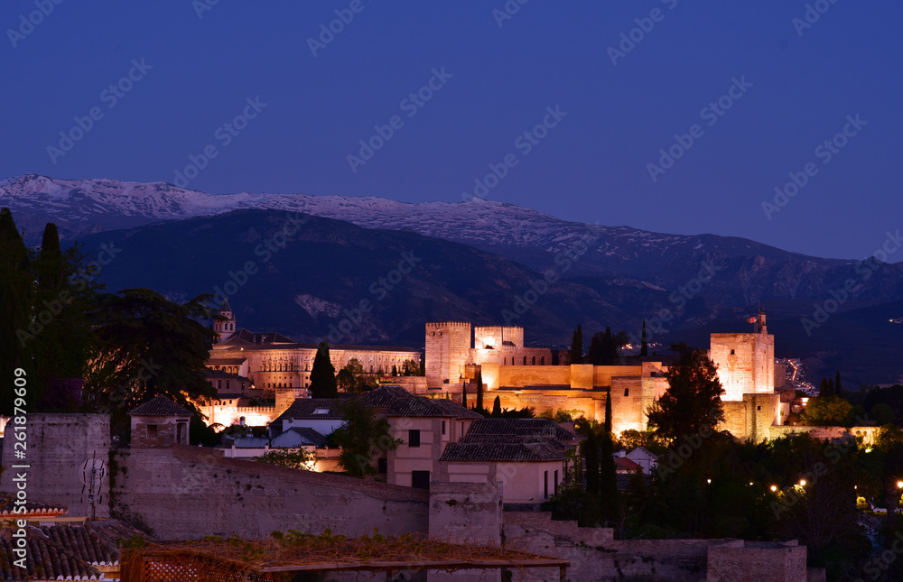 Obraz premium View of the Alhambra from the Mirador de San Nicolas, Granada, Spain