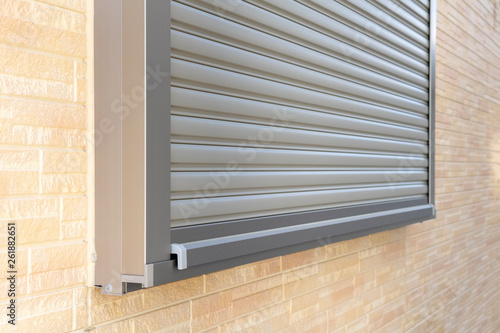 Wallpaper Mural 閉めた窓のシャッター Torontodigital.ca