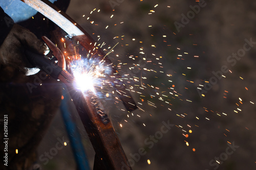 metal welding with sparks