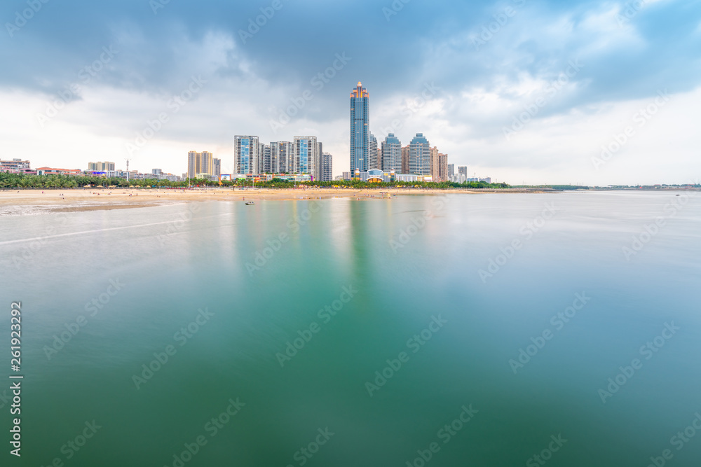 City night view of Zhanjiang Sands Bay