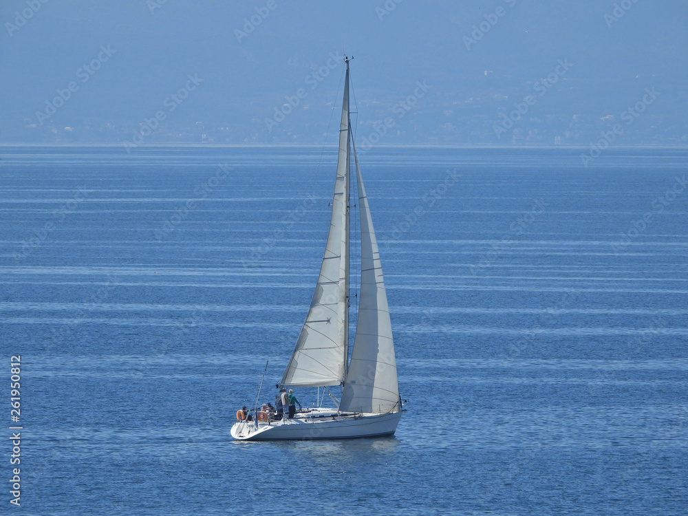 Obraz premium Zoom photo of sail boat sailing the Aegean deep blue sea