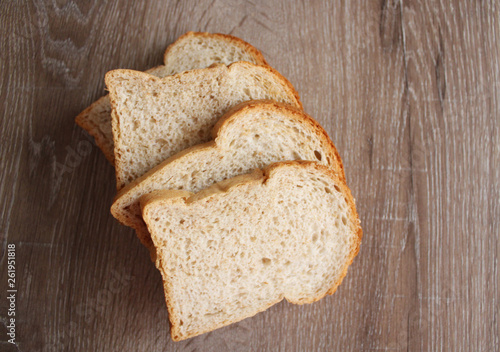 Sliced breads whole wheat