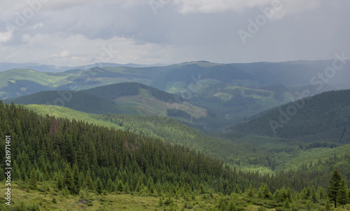 Trekking in the Carpathians through Petros to Hoverla along the Montenegrin ridge to Pop Ivan © Игорь Глущенко