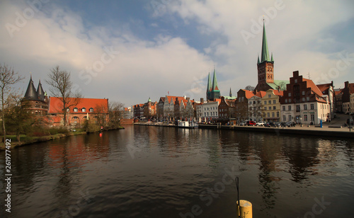 Blick auf die Lübecker Altstadt an der Obertrave