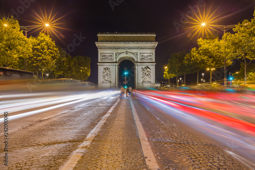 Arc de triomphe in Paris France © Nikolai Sorokin