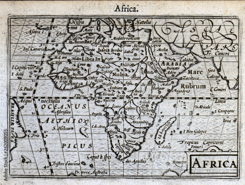 Wallpaper Mural Old map Torontodigital.ca