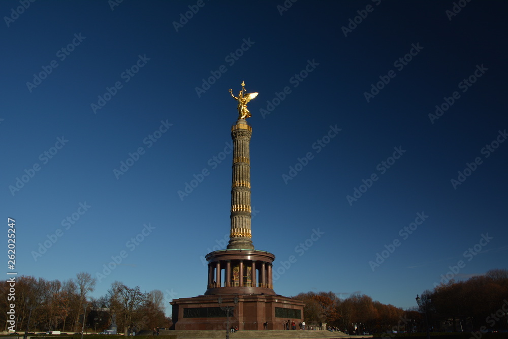 Victory Column, Siegessäule in Great Tiergarten in Berlin ) in beautiful golden light from November 28, 2016, Germany