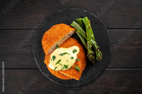 Crispy cordon bleu photo