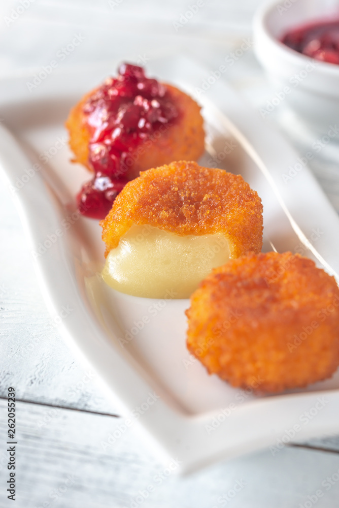 Camembert nuggets with cranberry sauce Camembert nuggets with cranberry sauce