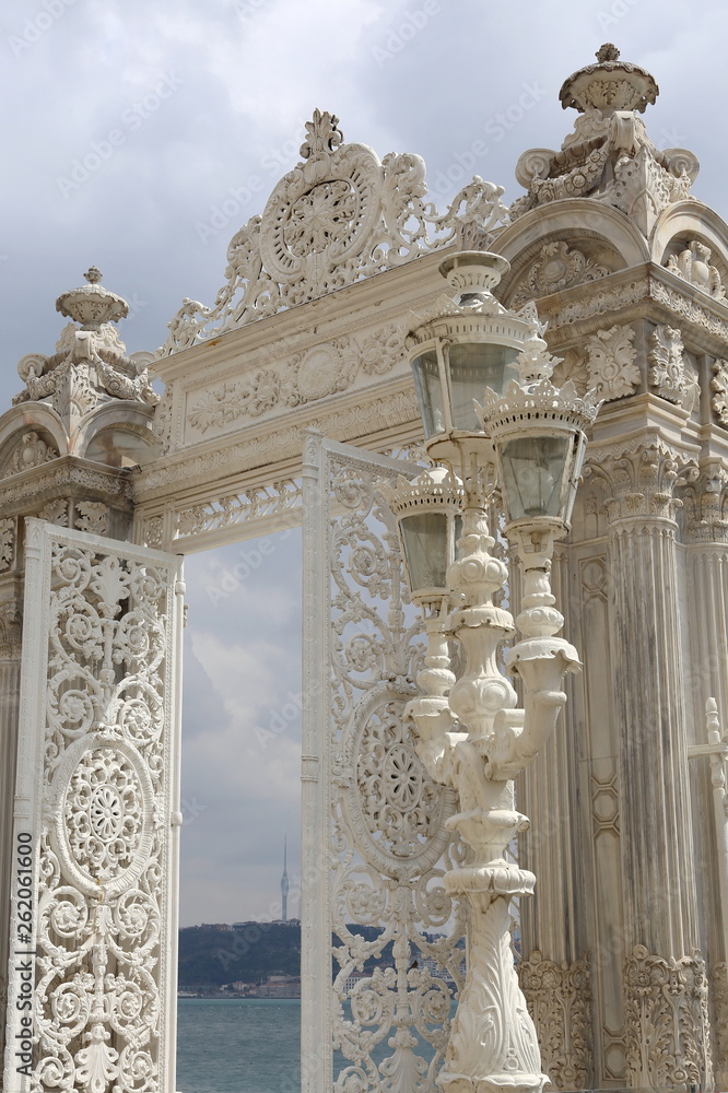 Naklejka premium White openwork fence of the Dolmabahche Palace near the Bosphorus in Istanbul, Turkey