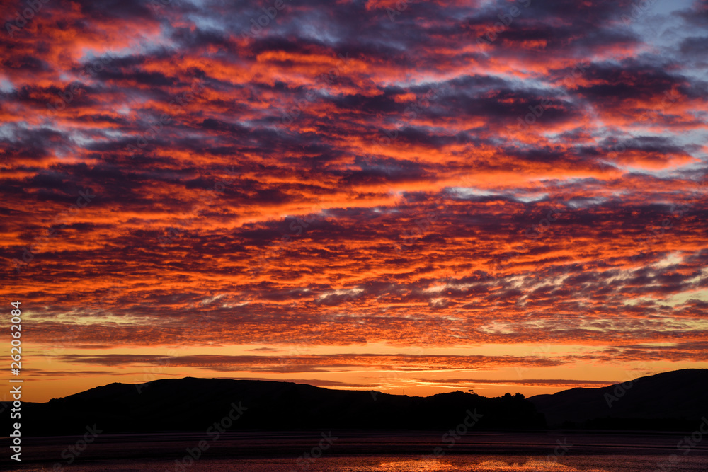 Obraz premium Sonnenaufgang Waikawa Recreation Reserve Neuseeland