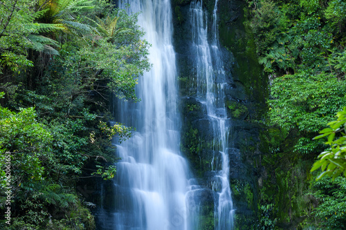 Fototapeta Naklejka Na Ścianę i Meble -  Mc Lean Falls Neuseeland
