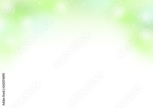 グリーンの木漏れ日背景