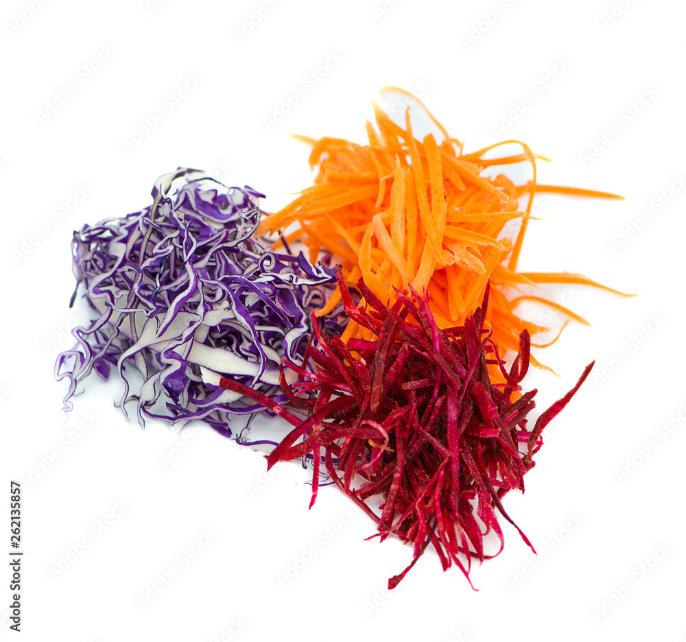 Naklejka premium Isolated fresh vegetables. Carrot, beet root and cabbage isolated on white background with clipping path