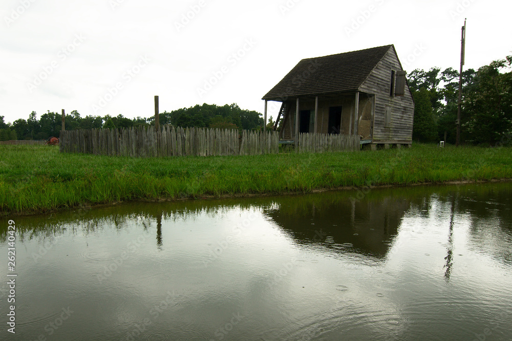 A cabin at LSU Rural Life Museum, an outdoor museum of Louisiana history, Baton Rouge, Louisiana.