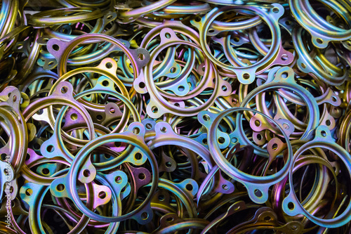 Fotografija cadmuim with chromatization yellow protective coating stamped steel parts