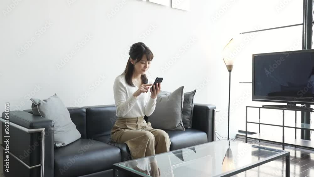 スマートフォン・女性 スマートフォン・女性