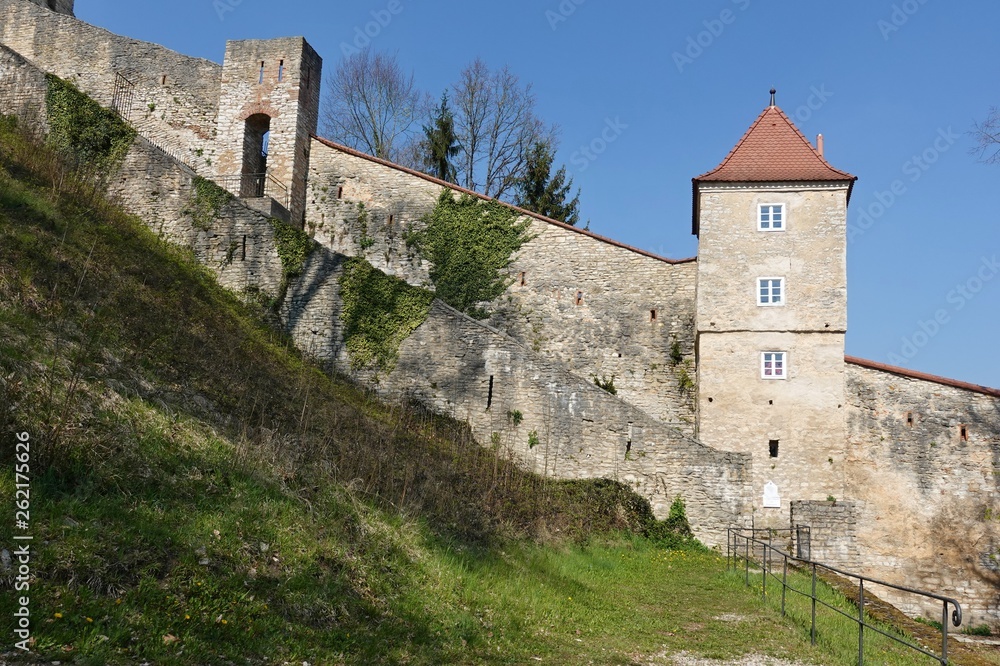 Pappenheim - Bayern - Burgmauer mit Turm