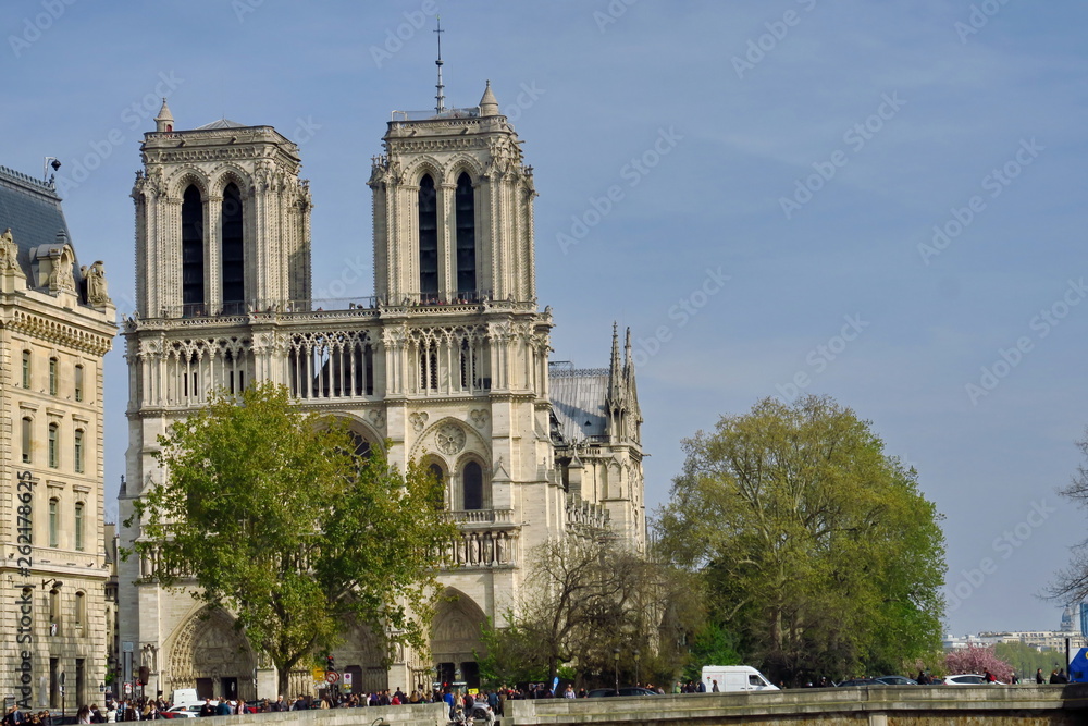 Obraz premium Notre Dame de Paris. 15-04-2019