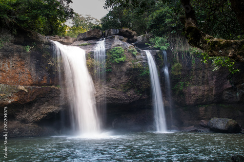 Fototapeta Naklejka Na Ścianę i Meble -  Heo Suwat Waterfall Khao Yai National Park Thailand 
