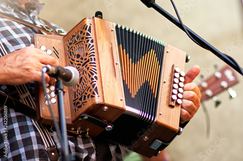 Canvastavla Concertina popular accordion player in the street