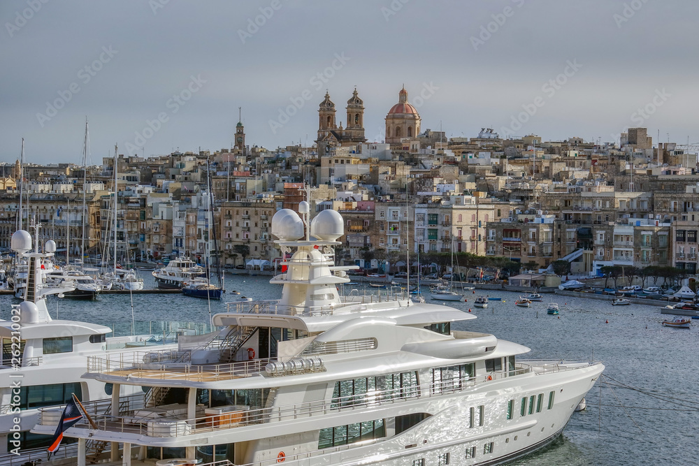 View from Birgu (Vittoriosa) on Senglea and the marina, Malta