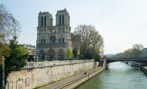 exterior of the Notre Dame de Paris.